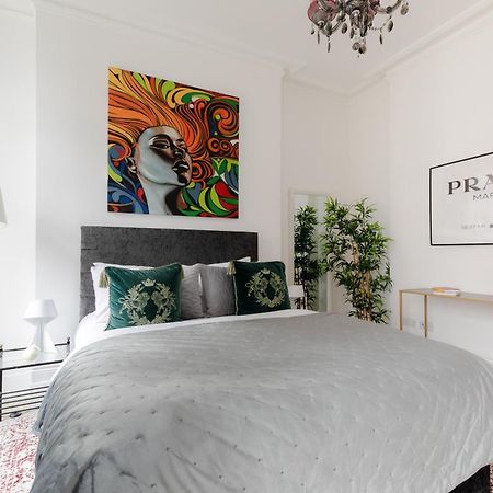 Apartament Rare Find Off Oxford St! Soho 5Bed Design House For Xxl Groups Londyn Zewnętrze zdjęcie
