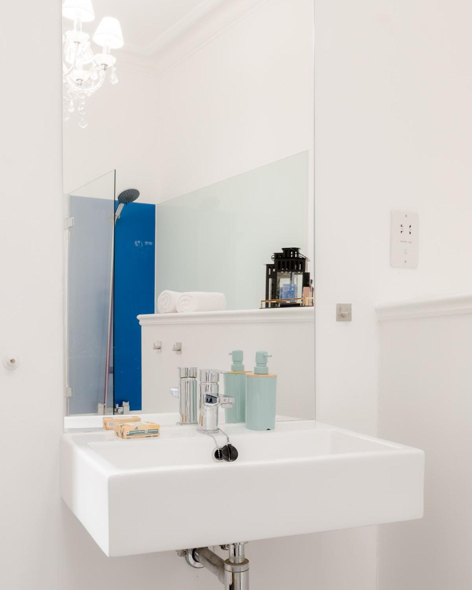 Apartament Rare Find Off Oxford St! Soho 5Bed Design House For Xxl Groups Londyn Zewnętrze zdjęcie