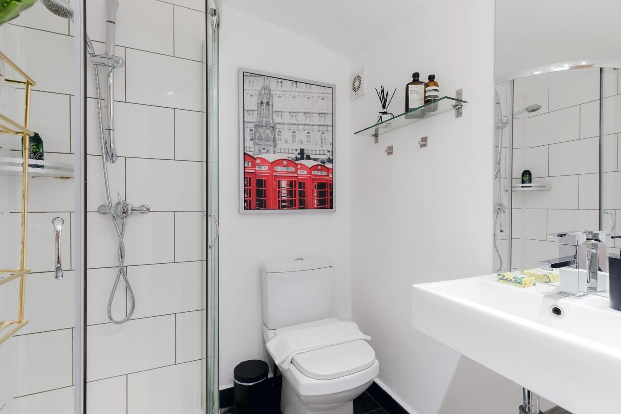 Apartament Rare Find Off Oxford St! Soho 5Bed Design House For Xxl Groups Londyn Zewnętrze zdjęcie