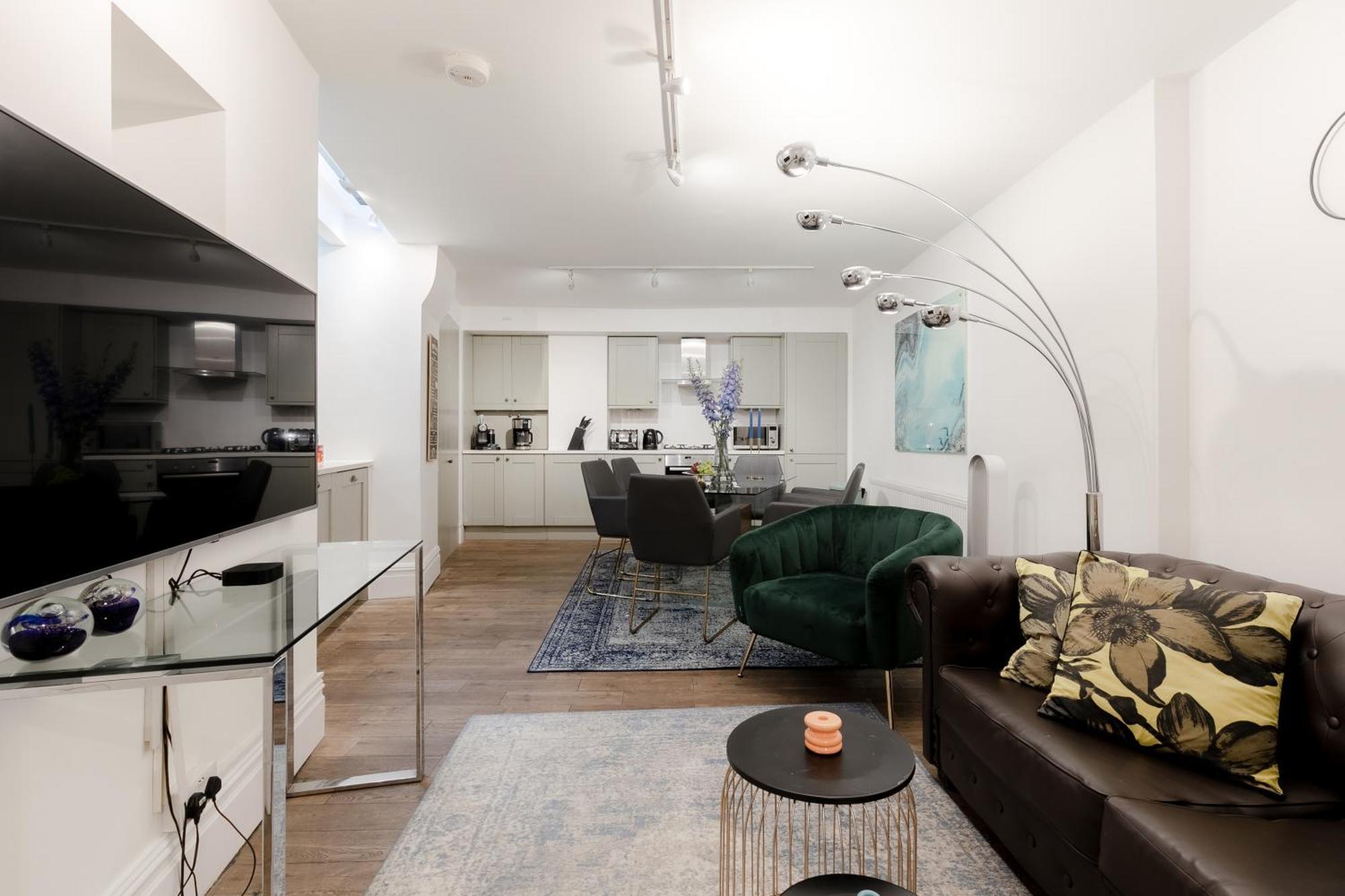 Apartament Rare Find Off Oxford St! Soho 5Bed Design House For Xxl Groups Londyn Zewnętrze zdjęcie